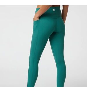 Vuori studio pocket leggings